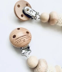 Wagenspanner Olifant - Musthave 2021 - Baby Wagenspanner Hout - Vrolijke Kinderwagenspanner - Eenvoudig Te Bevestigen - Kraamcadeau Voor Jongens En Meisjes - Baby Cadeau -Lionelo Winkel 1032x1200 8