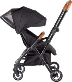 Born Lucky Buggy / Plooibuggy Suv - Compact - Omkeerbare Zitting - Zwart 9 Born Lucky Buggy / Plooibuggy Suv - Compact - Omkeerbare Zitting - Zwart -Lionelo Winkel 1055x1200 2