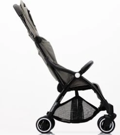 Hamilton By Yoop X1 Plus Buggy – Nieuw, Hoger, Uitgebreider 2023 Model – Premium Stroller Met One Hand Folding Technologie – Grijs – Lichte, Verstelbare En Wendbare Kinderwagen Met Vele Gemakken -Lionelo Winkel 1064x1200 3