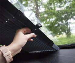 Zonnescherm Auto - Zonwering - Voorruit - UV Protectie - Oprolbaar - Rolgordijn - Rheme -Lionelo Winkel 1200x1020 3