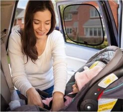 Merkloos Zonwering Auto - UV Protectie - Luxe Zonneschermen - Zijruit 2 Stuks - Zonnescherm Auto - Bescherm Uw Baby En Kinderen -Lionelo Winkel 1200x1094 4