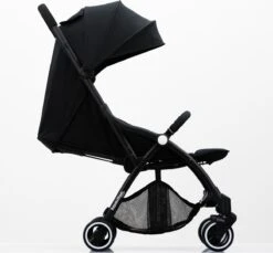Hamilton By Yoop S1 Plus Buggy – Nieuw En Hoger 2023 Model – Premium Budget Stroller Met One Hand Folding Technologie – Zwart/Antraciet – Lichte, Verstelbare En Wendbare Kinderwagen Met Vele Gemakken -Lionelo Winkel 1200x1113 4