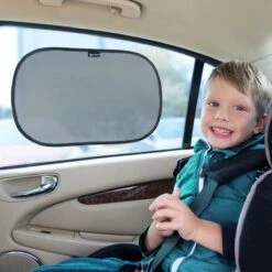 ForDig Zonnescherm Auto (2 Stuks) - Extra Donker - Zonwering UV Protectie Voor Auto Zijruit – Zonwering Auto – Zonder Zuignappen – 80 GSM – 51 X 31 CM -Lionelo Winkel 1200x1200 1058