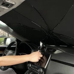 EXTRA GROOT Zonnescherm / Autoparaplu - Binnenkant Voorruit Auto - Opvouwbaar - Hitte En UV Bescherming 148X86cm -Lionelo Winkel 1200x1200 1425