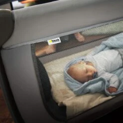 Hauck Dream N Play Plus Campingbedje Set - Met Matras En Muggennet - Grijs -Lionelo Winkel 1200x1200 1546