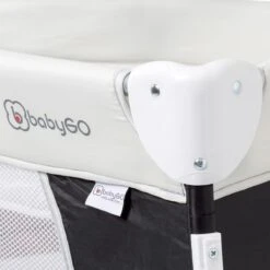 Campingbed BabyGO Sleeper DeLuxe Zwart (incl. Bodemverhoger) -Lionelo Winkel 1200x1200 1559