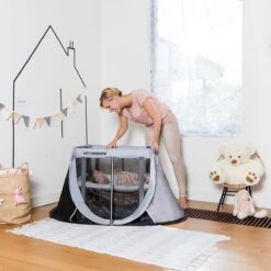 AeroMoov Instant Travel Cot Reisbed - Grey Rock -Lionelo Winkel 1200x1200 1568