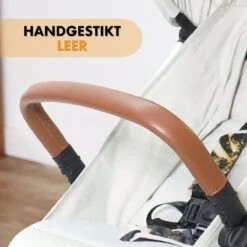 Deryan Luxe Rolo Luxe Lichtgewicht Buggy - Zoo Creme -Lionelo Winkel 1200x1200 317