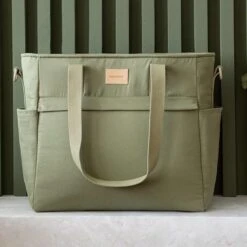 Nobodinoz Baby On The Go Luiertas Olive Green -Lionelo Winkel 1200x1200 475
