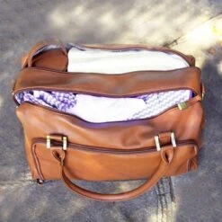 Grote Luiertas Double Zip Satchel Chestnut Redwood - Kunstleer - 42 Cm Breed -Lionelo Winkel 1200x1200 657