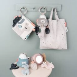 Done By Deer Sensory To Go Speeltje Lalee - Powder -Lionelo Winkel 1200x1200 781