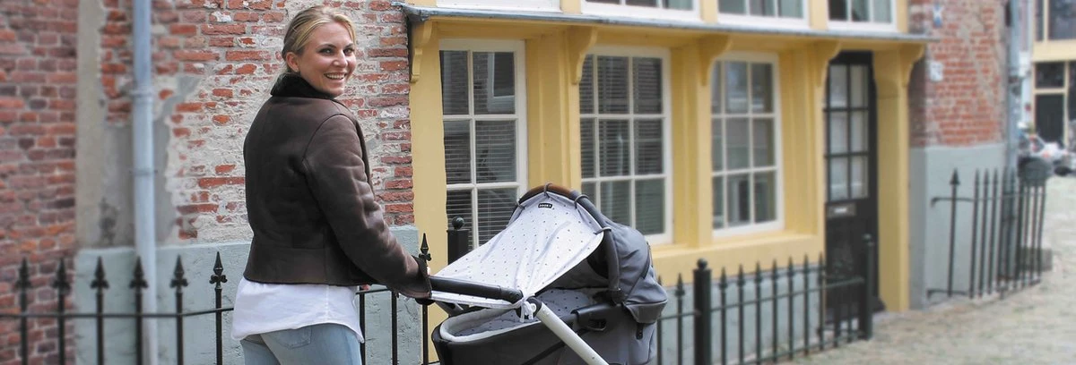 Dooky Universal Cover Zonnescherm Kinderwagen - Light Grey Crowns 10 Dooky Universal Cover Zonnescherm Kinderwagen - Light Grey Crowns - Afbeelding 10