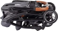 Born Lucky Buggy / Plooibuggy Suv - Compact - Omkeerbare Zitting - Zwart 10 Born Lucky Buggy / Plooibuggy Suv - Compact - Omkeerbare Zitting - Zwart -Lionelo Winkel 1200x648