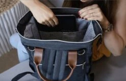 Periwinkle - Luiertassen - Waterproof Baby Verzorgingstas - Baby Rugzak - Luiertas - Verzorgingstas - Linnen - Bordeaux -Lionelo Winkel 1200x772 12