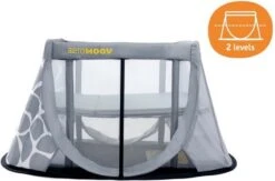 AeroMoov Instant Travel Cot Reisbed - Giraph Sky -Lionelo Winkel 1200x791 3
