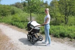 Dooky Universal Cover Zonnescherm Kinderwagen - Dandelion -Lionelo Winkel 1200x799 24