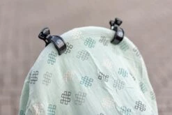Lodger Kinderwagenaccessoire - Swaddle Clips - Zwart - 2 Stuks -Lionelo Winkel 1200x800 114