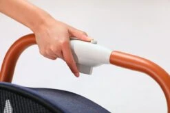 WOOSH New Buggy - Sand / Black - One Hand Folding - 3 Slaapstanden - Wandelwagen Tot 25 Kg - Regenhoes - Bekerhouder - Muggennet -Lionelo Winkel 1200x800 42