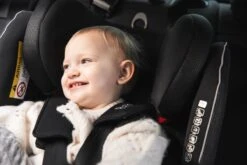 Babyauto Biro D FIX Black Group 0+ 1 2 3 - 0 Tot 36 Kg - Isofix -Lionelo Winkel 1200x800 5