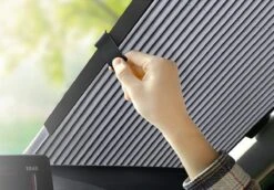 Zonnescherm Auto - Zonwering - Voorruit - UV Protectie - Oprolbaar - Rolgordijn - Rheme -Lionelo Winkel 1200x837 1