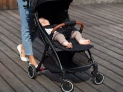 Lionelo Buggy Julie One - Kinderwagen Premium - Automatisch Opvouwen - Wandelwagen Tot 22 Kg - Comfortabele Zitje -Lionelo Winkel 1200x896 6