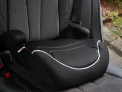 Zitverhoger Auto - Stoelverhoger - Autostoel - Booster - Zwart -Lionelo Winkel 1200x900 6