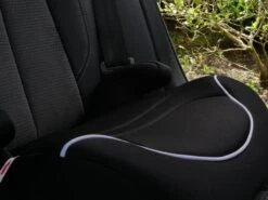 Zitverhoger Auto - Stoelverhoger - Autostoel - Booster - Zwart -Lionelo Winkel 1200x900 9