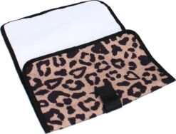 Kidzroom Gorgeous Luiertas - Bruin - Ophanglussen Kinderwagen - Verschoonmatje - Verstelbare Schouderband -Lionelo Winkel 1200x913