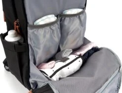 Brisby Slijtvaste Luiertas – Verzorgingstas – Met Buggymontage - Zwart -Lionelo Winkel 1200x915 1