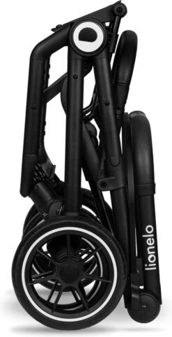 Lionelo Buggy Cloe - Kinderwagen Premium + - Tot 22 Kg - Verstelbare Rugleuning - 5-punts Veiligheidsgordels - Grote Zwenkwielen - Klamboe - Bekerhouder - Lichtgewicht - Compact - Waterdicht 20 Lionelo Buggy Cloe - Kinderwagen Premium + - Tot 22 Kg - Verstelbare Rugleuning - 5-punts Veiligheidsgordels - Grote Zwenkwielen - Klamboe - Bekerhouder - Lichtgewicht - Compact - Waterdicht -Lionelo Winkel 612x1200