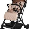 WOOSH New Buggy - Sand / Black - One Hand Folding - 3 Slaapstanden - Wandelwagen Tot 25 Kg - Regenhoes - Bekerhouder - Muggennet