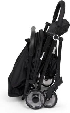 Baninni Automatisch Inklapbare Wandelwagen Vigo Zwart -Lionelo Winkel 748x1200 1