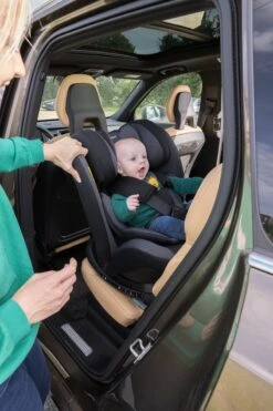 Bebeconfort Evolvefix Autostoeltje - 360° Draaibaar - Night Black -Lionelo Winkel 800x1200 18