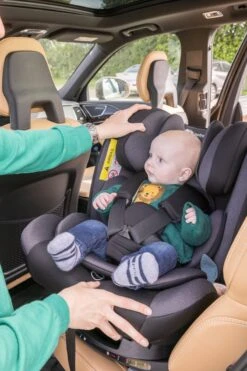 Bebeconfort Evolvefix Autostoeltje - 360° Draaibaar - Night Black -Lionelo Winkel 800x1200 20