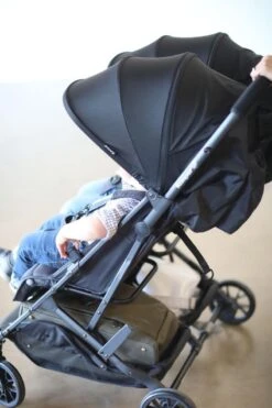 Joovy Kooper X2 Dubbele Buggy - Antraciet - Duo Buggy -Lionelo Winkel 800x1200 54