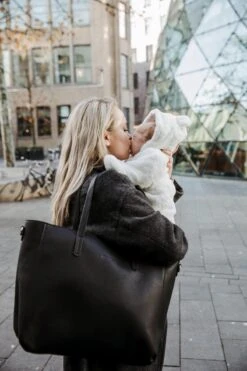 Snoozzz Luiertas Luxe Verzorgingstas – Inclusief Uitneembare Tas Organizer Met Thermovak, Stroller Hooks En Verschoningsmatje - Zwart -Lionelo Winkel 800x1200 83