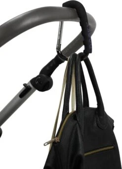 Dooky Universele Tassenhaak -Lionelo Winkel 869x1200 16