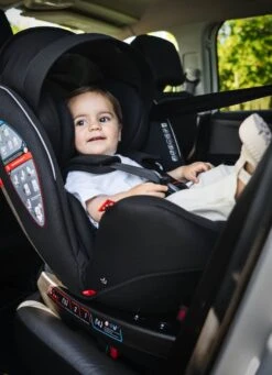 Babyauto Biro D FIX Black/grey Group 0+ 1 2 3 - 0-36 Kg - Isofix -Lionelo Winkel 870x1200