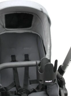 Dooky Universele Kinderwagen Bekerhouder 9 Dooky Universele Kinderwagen Bekerhouder -Lionelo Winkel 895x1200 2